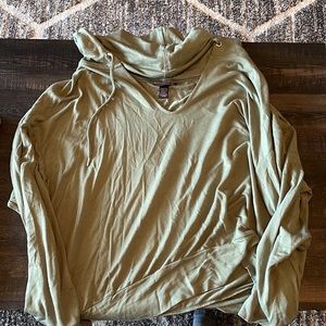 2xl shirt, xl shorts Victoria secret shirt set